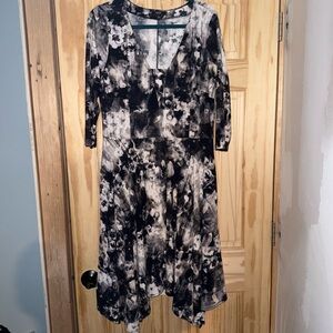 Simply Vera Vera Wang Asymmetrical Black and White Dress